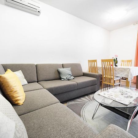 Apartmán Vila Vodice Exteriér fotografie